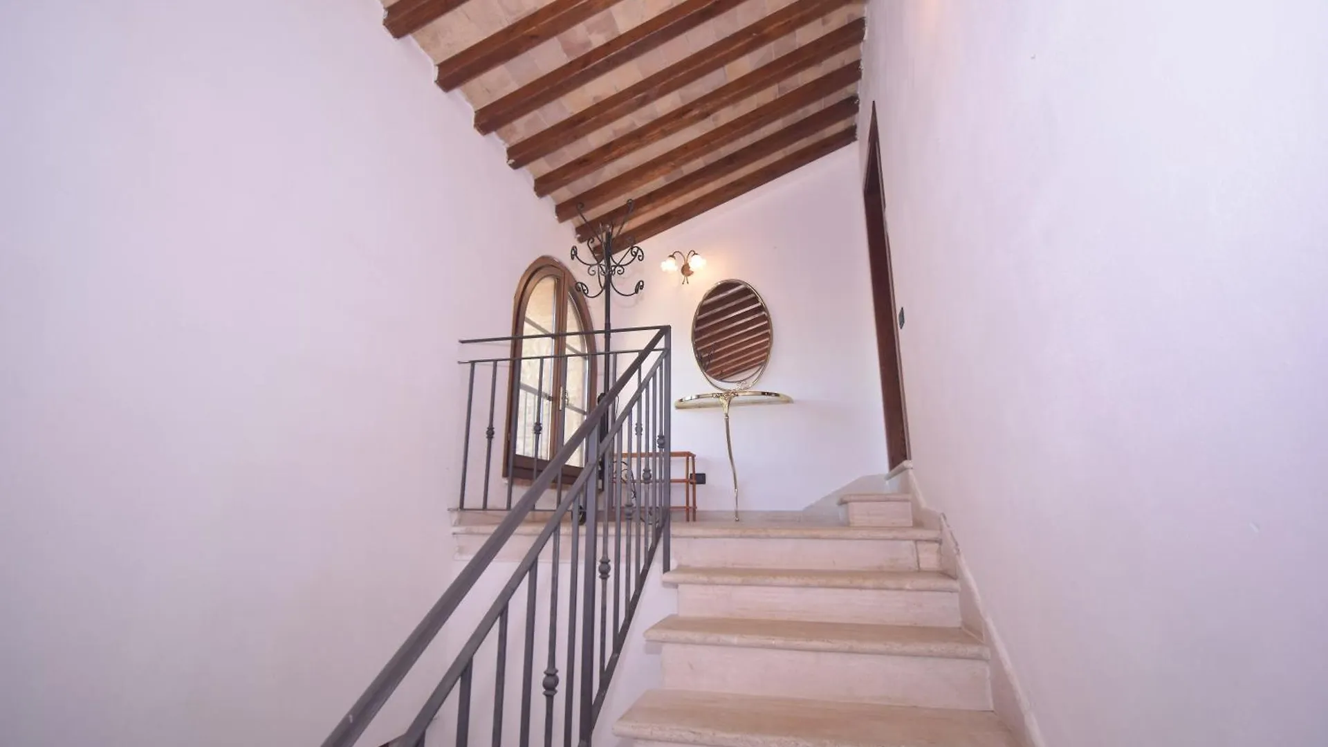 Aparthotel Le Rocche Di Valiano